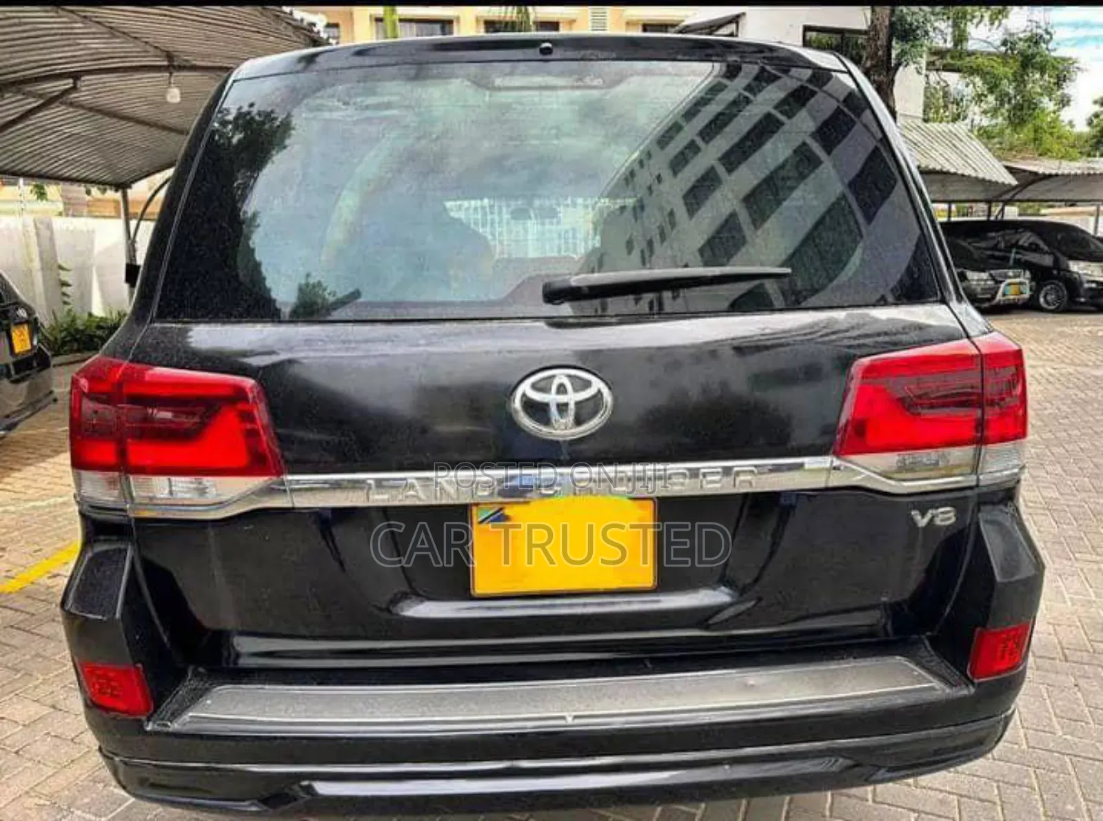 Toyota Land Cruiser 4.6 V8 GX 2010 Black