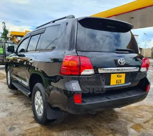 Toyota Land Cruiser 4.6 V8 GX 2010 Black