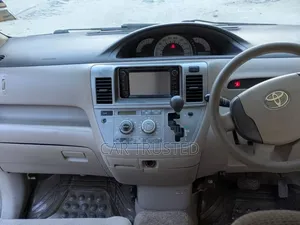 Toyota Raum 1.5 AWD 2005 Beige
