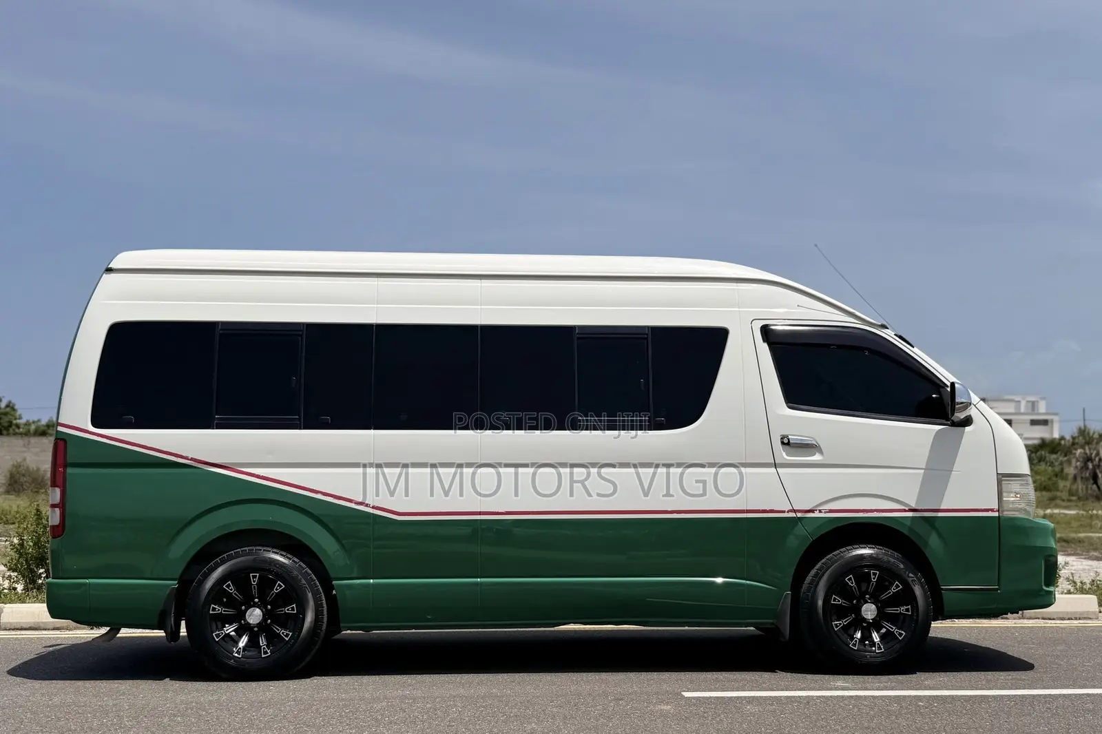 Toyota Grand HiAce 2008 Green