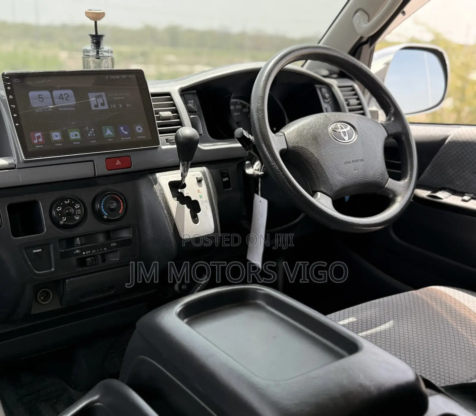 Toyota Grand HiAce 2008 Green