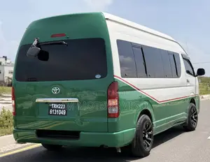 Toyota Grand HiAce 2008 Green