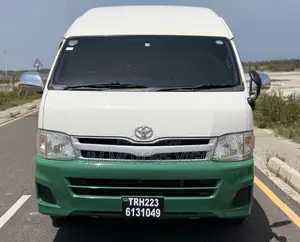 Toyota Grand HiAce 2008 Green