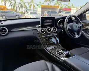 Mercedes-Benz C200 2015 Brown