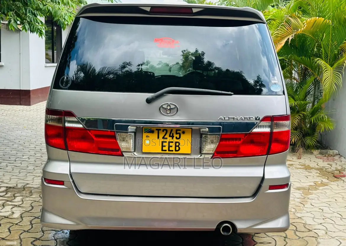 Toyota Alphard 2006 Beige
