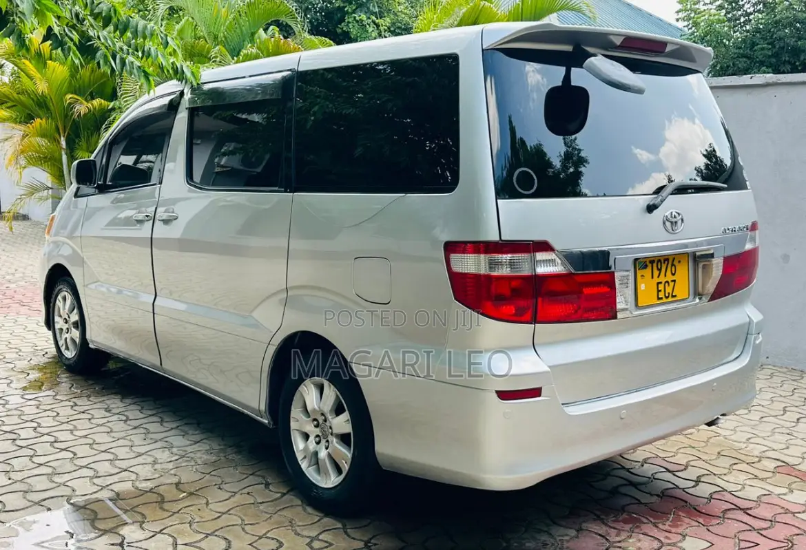 Toyota Alphard 2005 Silver