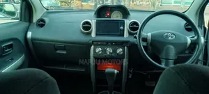 Toyota IST 2003 Silver