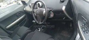 Toyota IST 2003 Silver