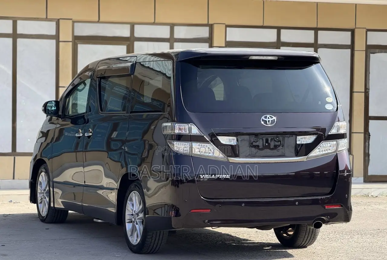 Toyota Vellfire 2009 Maroon