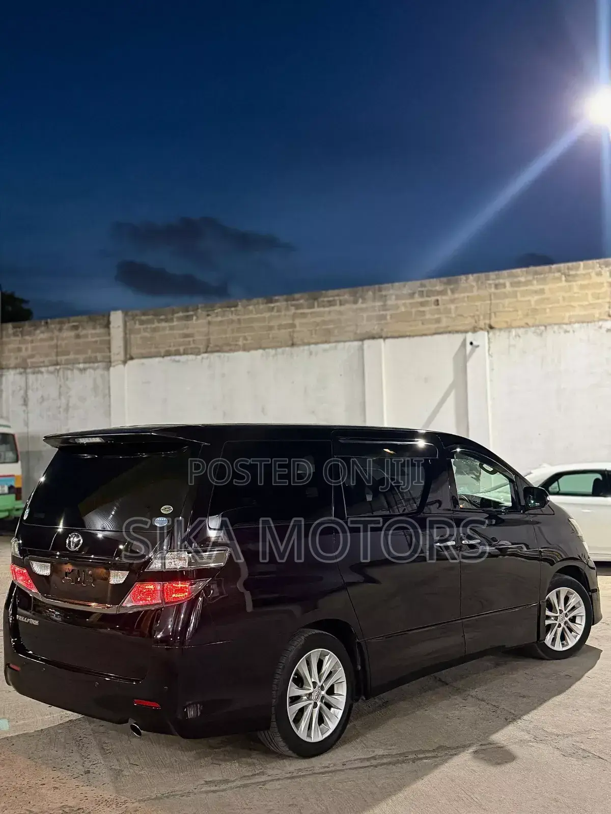 Toyota Vellfire 2010 Black