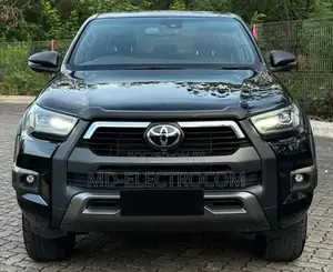 Toyota Hilux 2023 Black