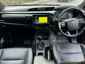Toyota Hilux 2023 Black