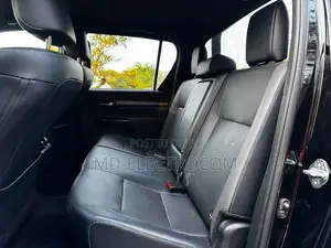 Toyota Hilux 2023 Black