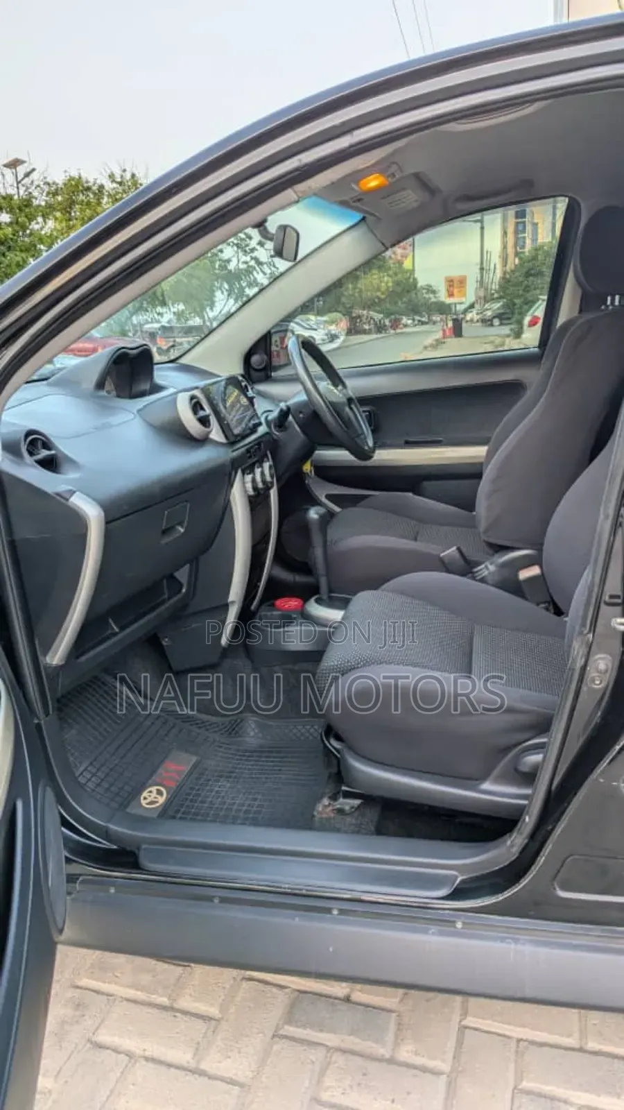 Toyota IST 2004 Black