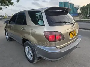 Toyota Harrier 2002 Beige