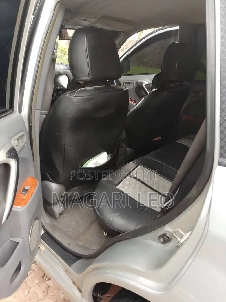 Toyota Harrier 2002 Beige