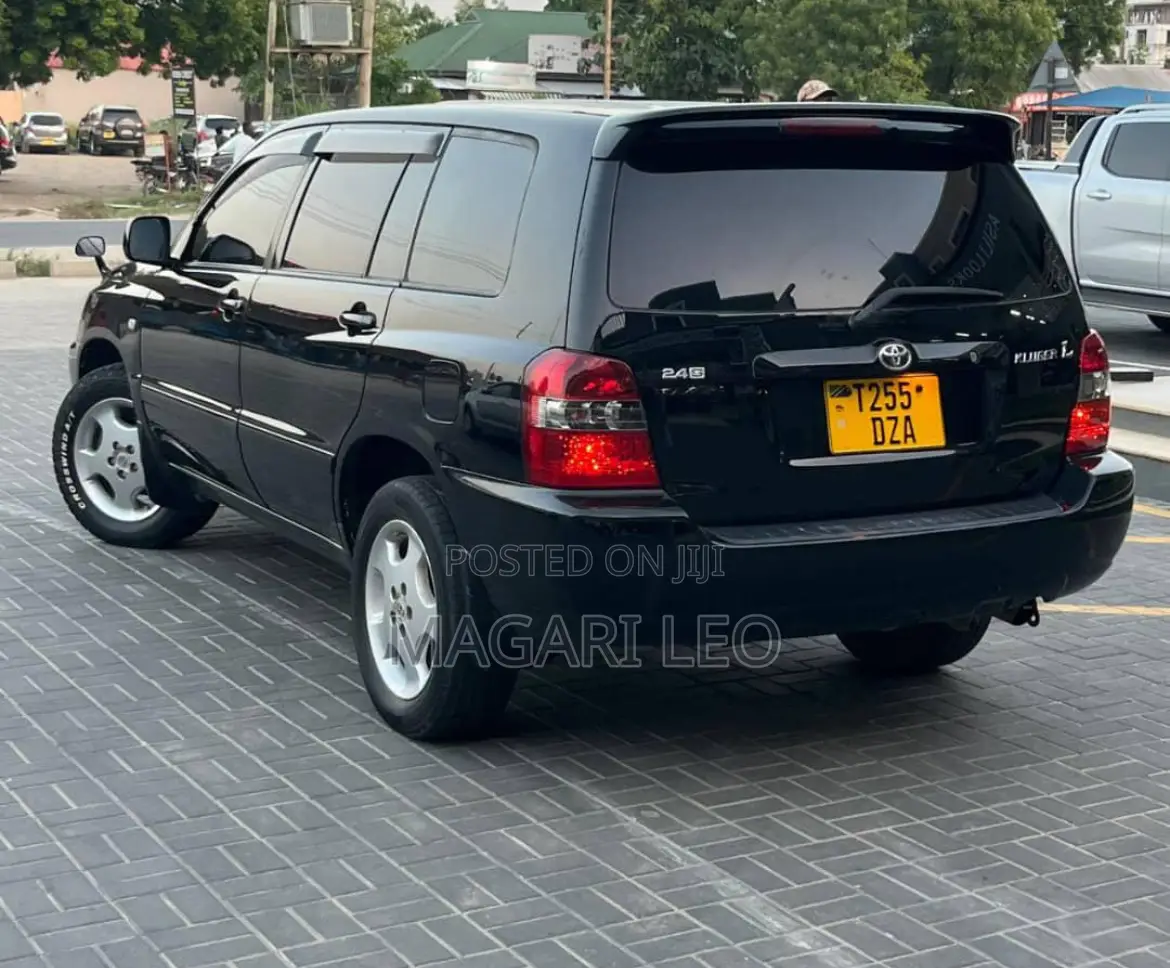 Toyota Kluger 2003 Black