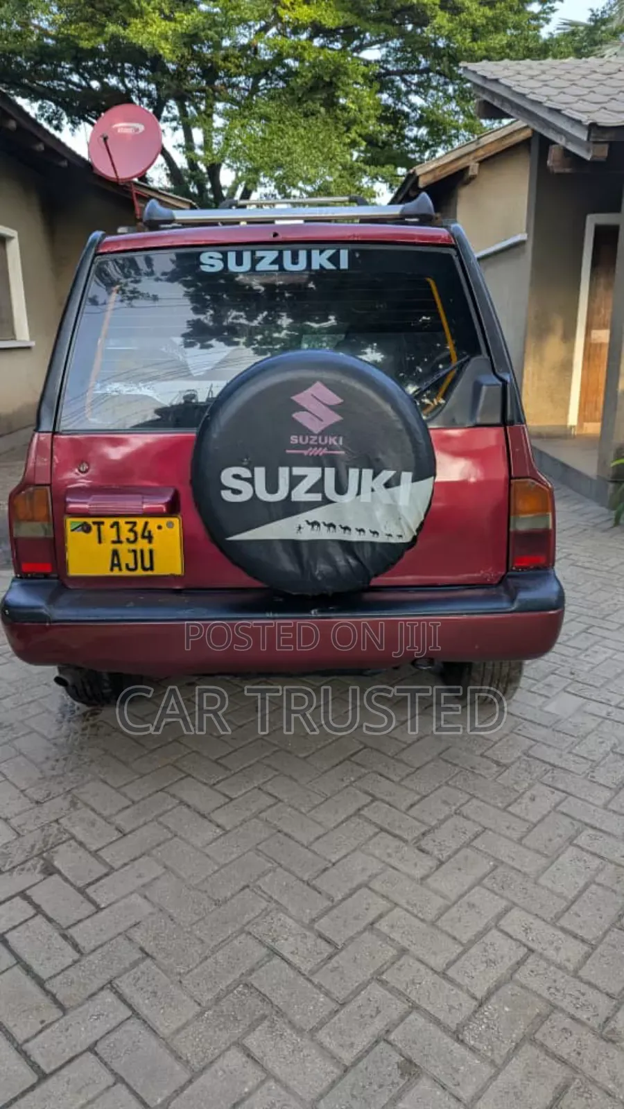 Suzuki Escudo 2000 Maroon