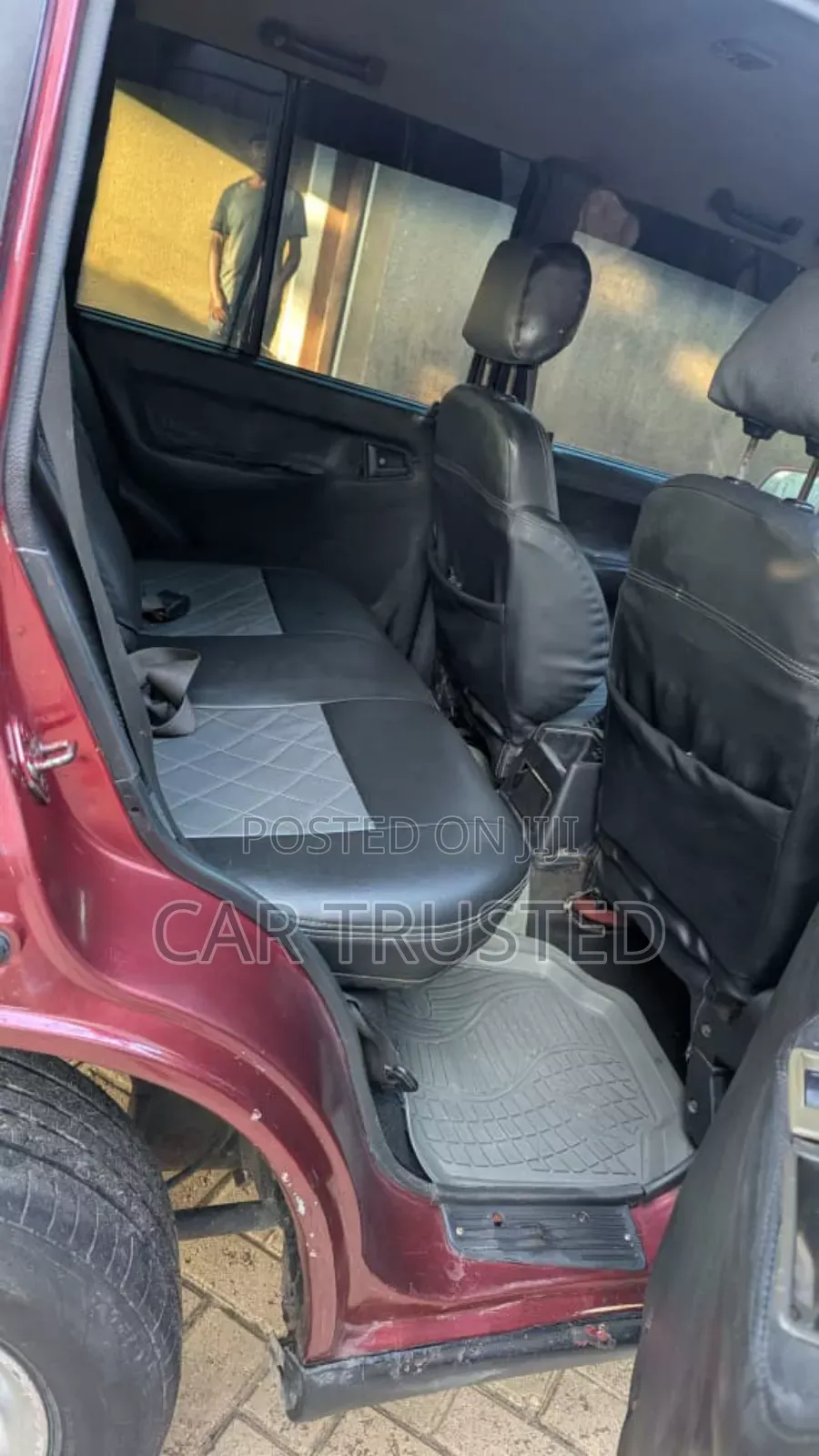 Suzuki Escudo 2000 Maroon