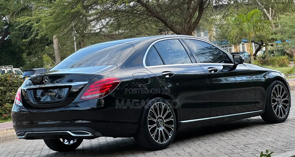 Mercedes-Benz C-Class 2015 Black