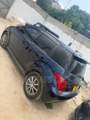 Toyota IST 2004 Blue