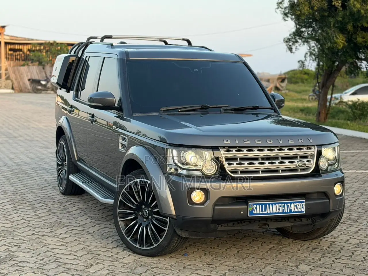 Land Rover Discovery 2015 Gray