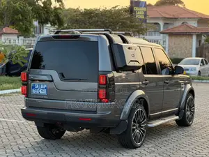 Land Rover Discovery 2015 Gray