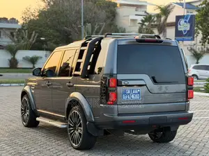 Land Rover Discovery 2015 Gray
