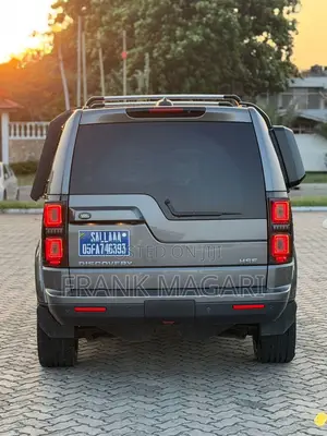 Land Rover Discovery 2015 Gray