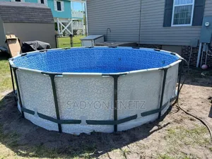 Steel Pro Family Round Swimming Pool 305cm