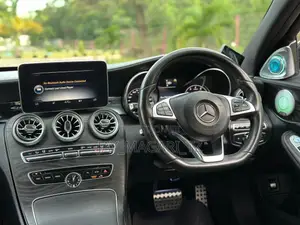 Mercedes-Benz C200 2014 Black