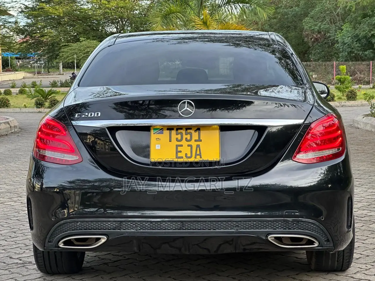 Mercedes-Benz C200 2014 Black