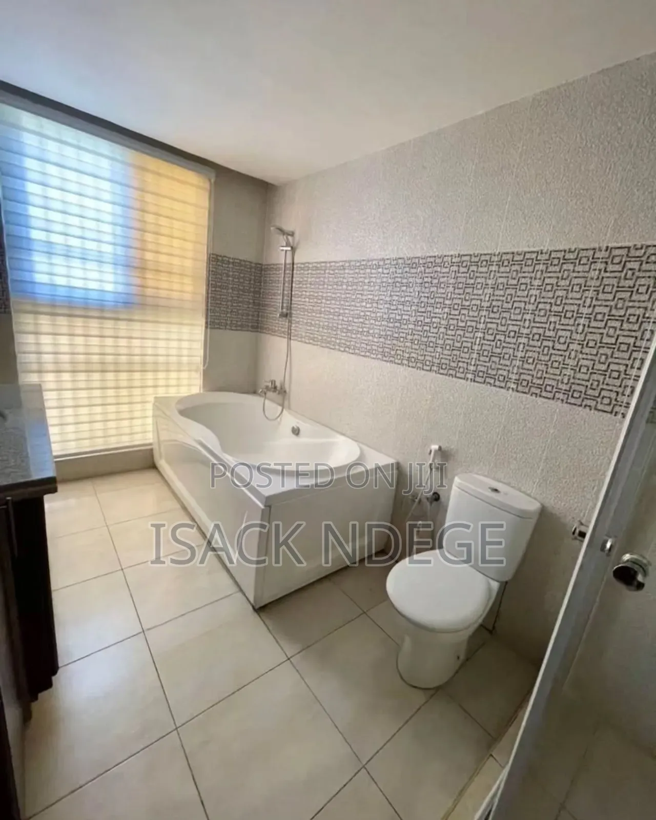 Furnished 5bdrm Villa in Oys, Oyster Bay for rent