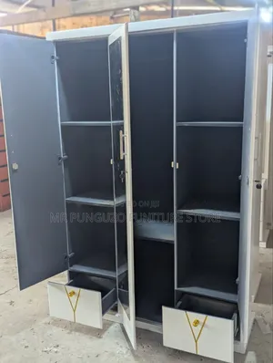 Kabati Three Door