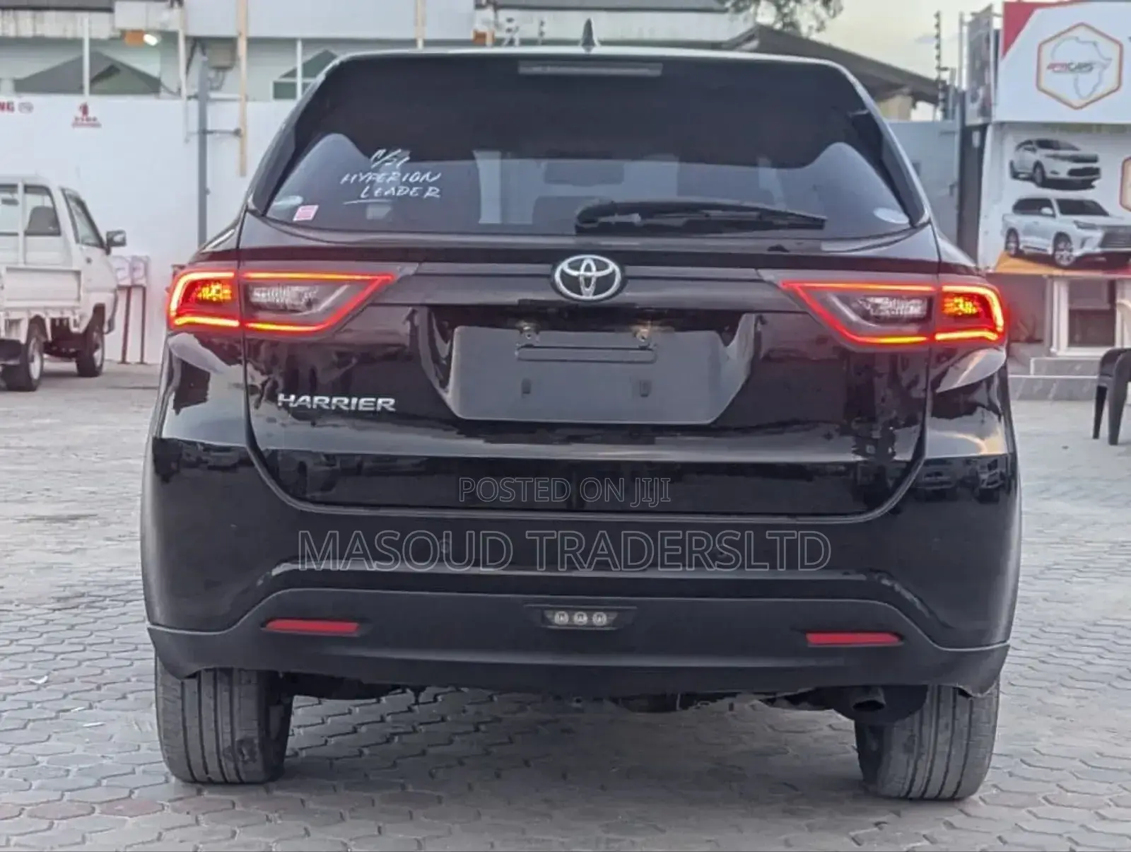 Toyota Harrier 2.0 4WD 2015 Black