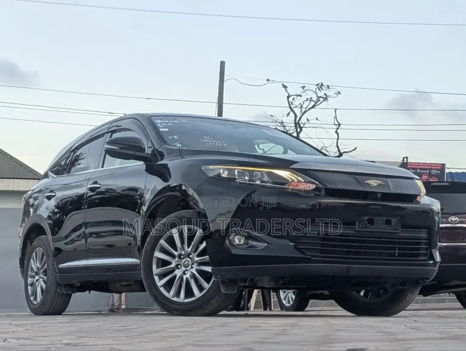 Toyota Harrier 2.0 4WD 2015 Black