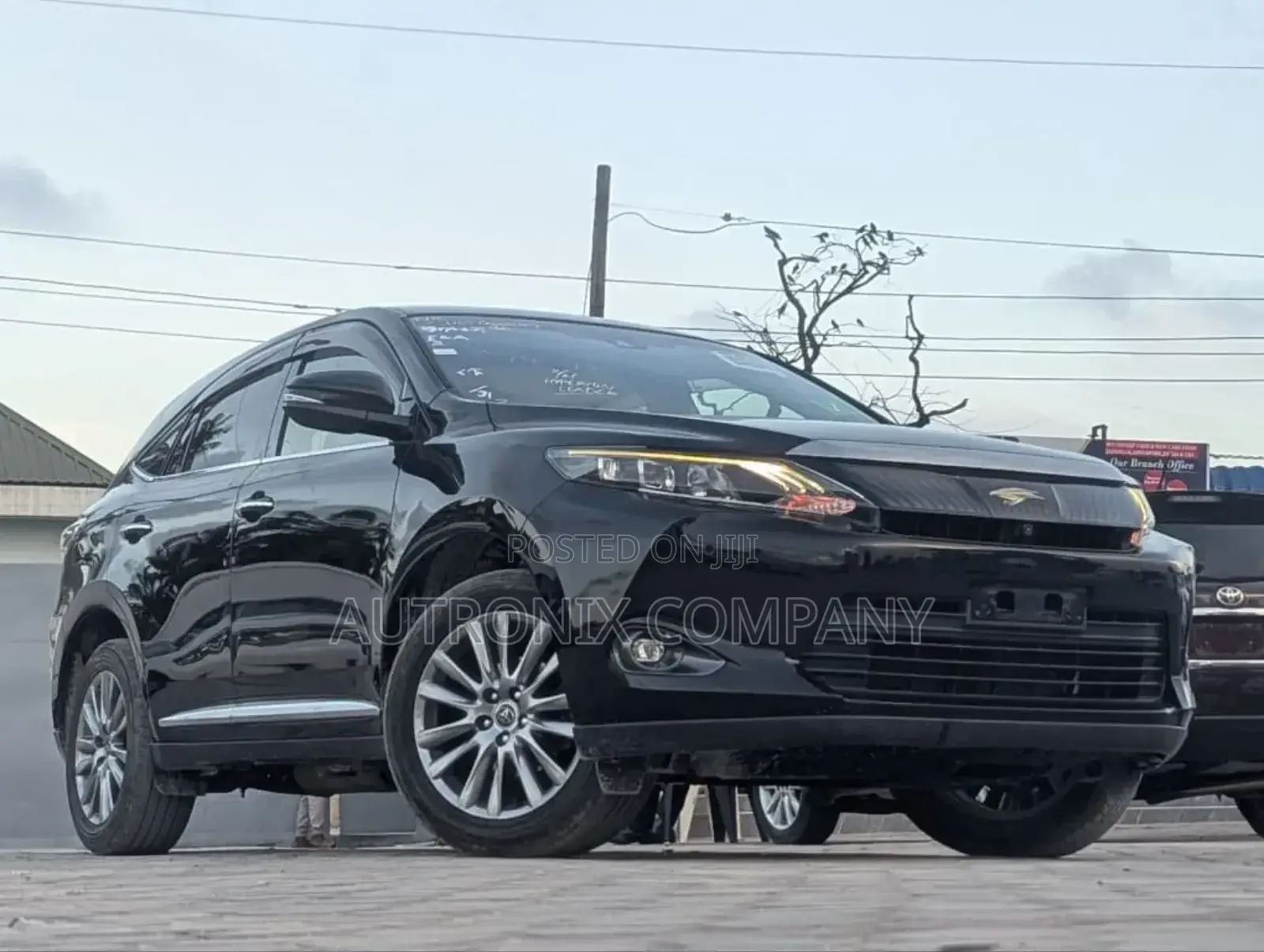 Toyota Harrier 2.0 4WD 2015 Black