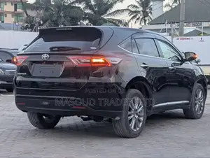 Toyota Harrier 2.0 4WD 2015 Black
