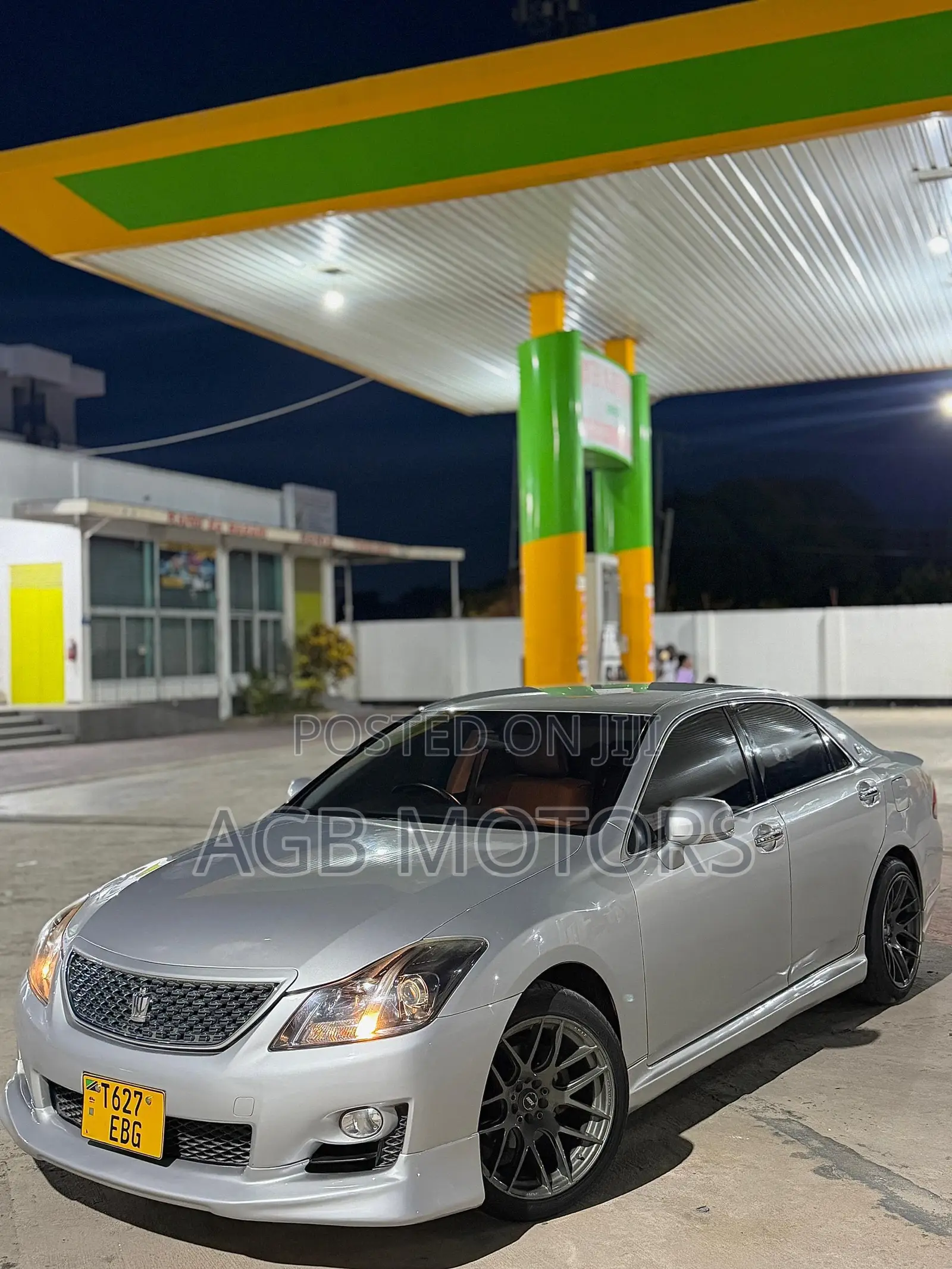 Toyota Crown 2009 Silver