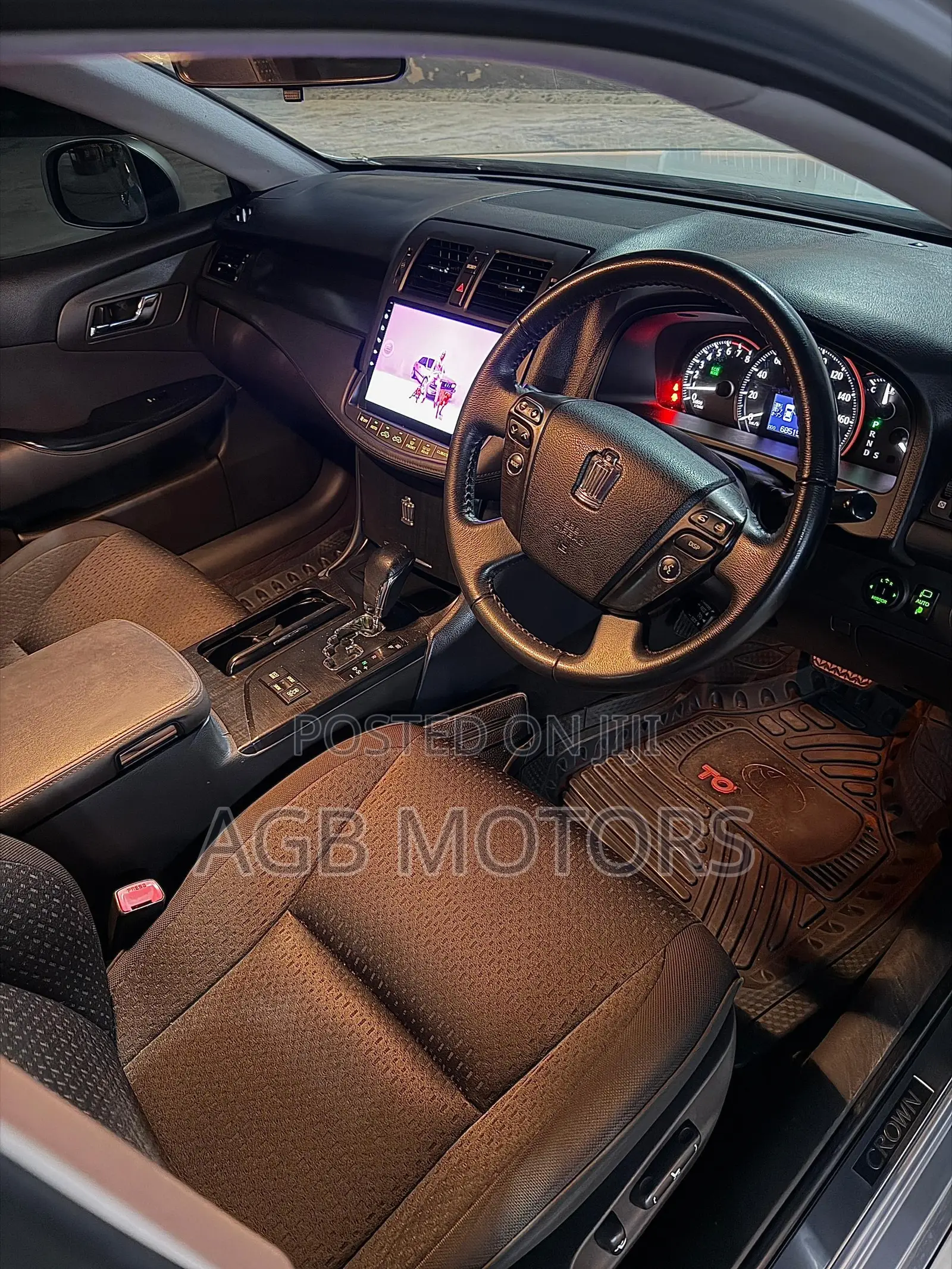 Toyota Crown 2009 Silver