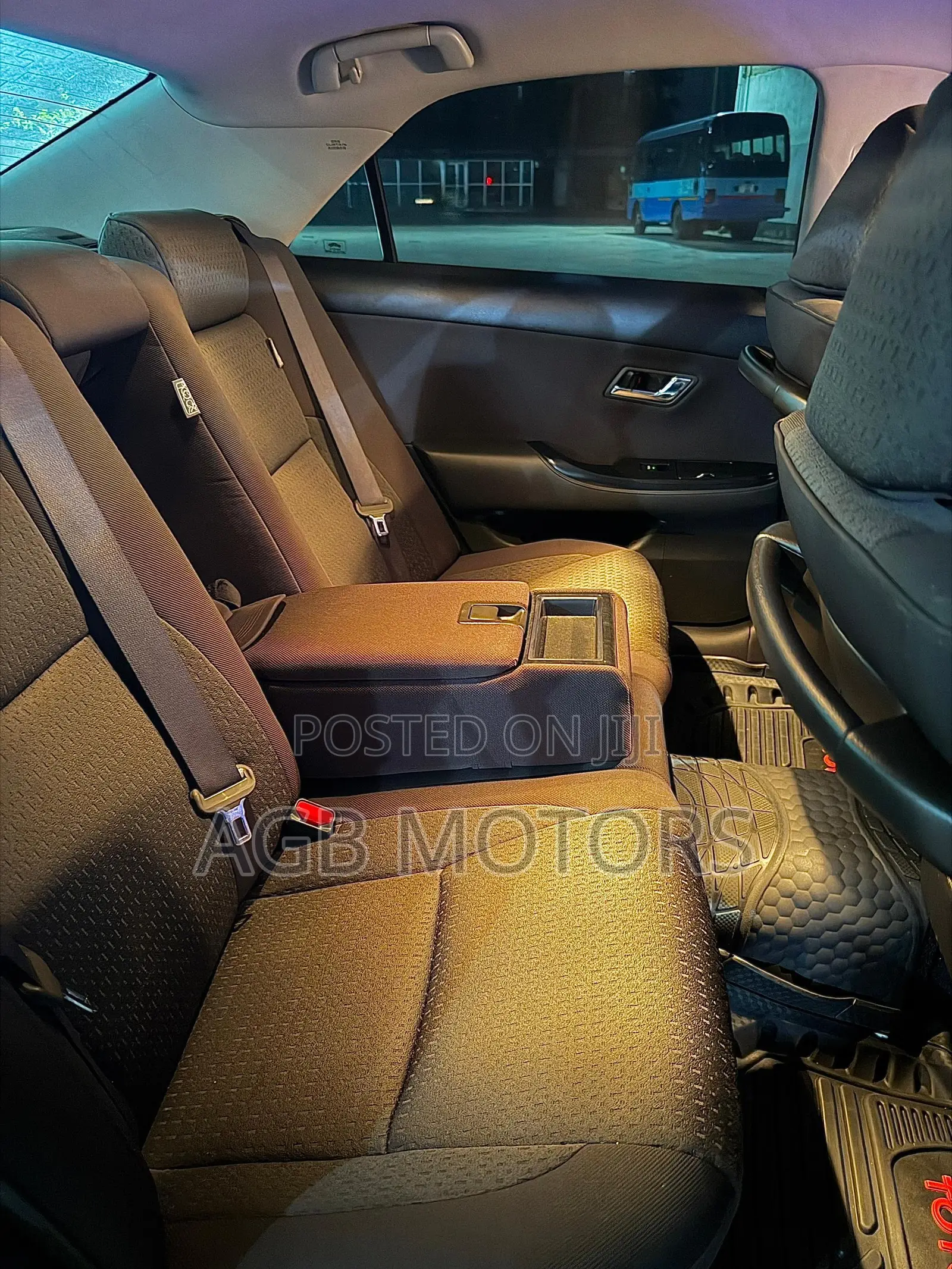 Toyota Crown 2009 Silver