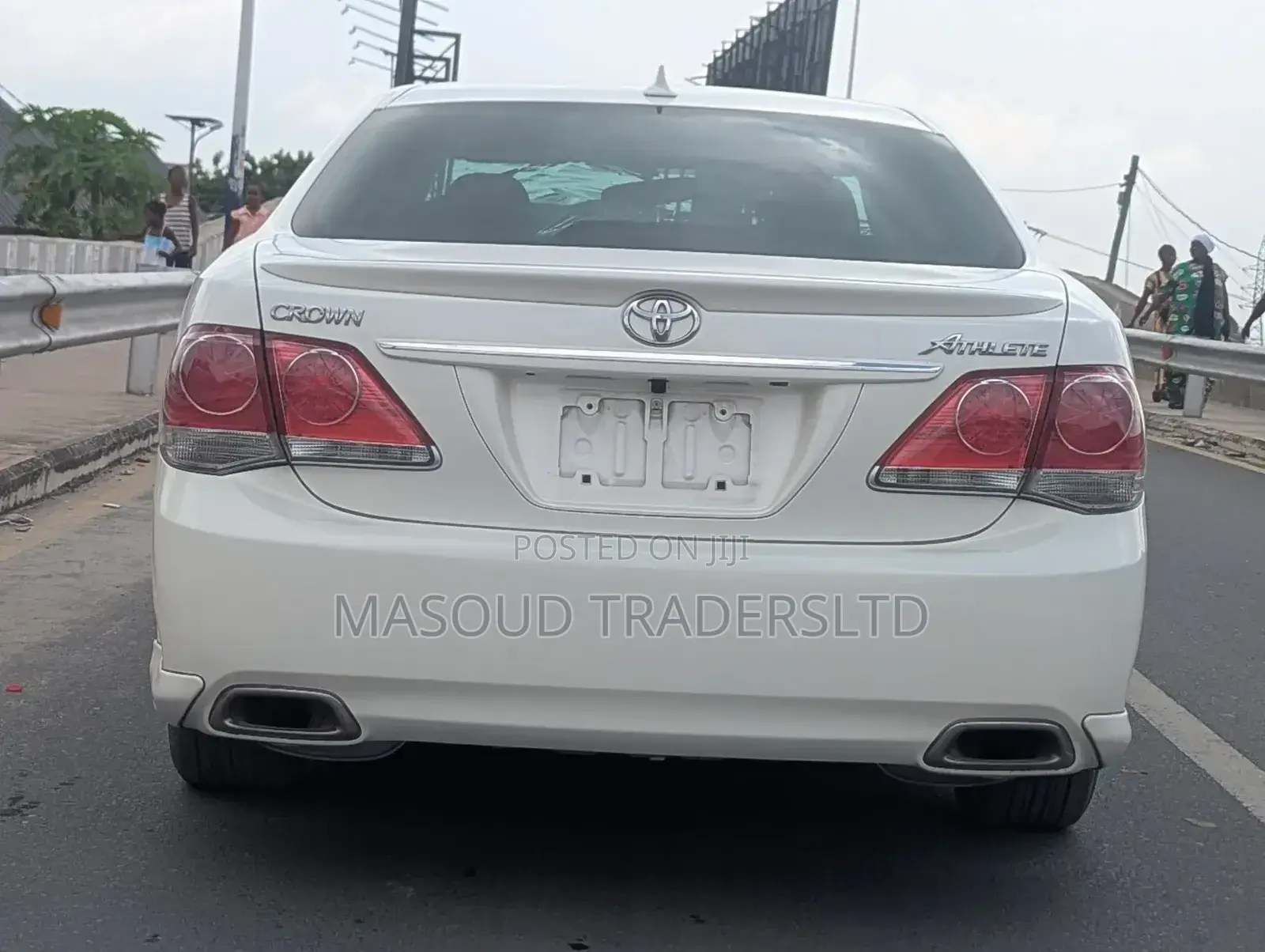 Toyota Crown 2010 White
