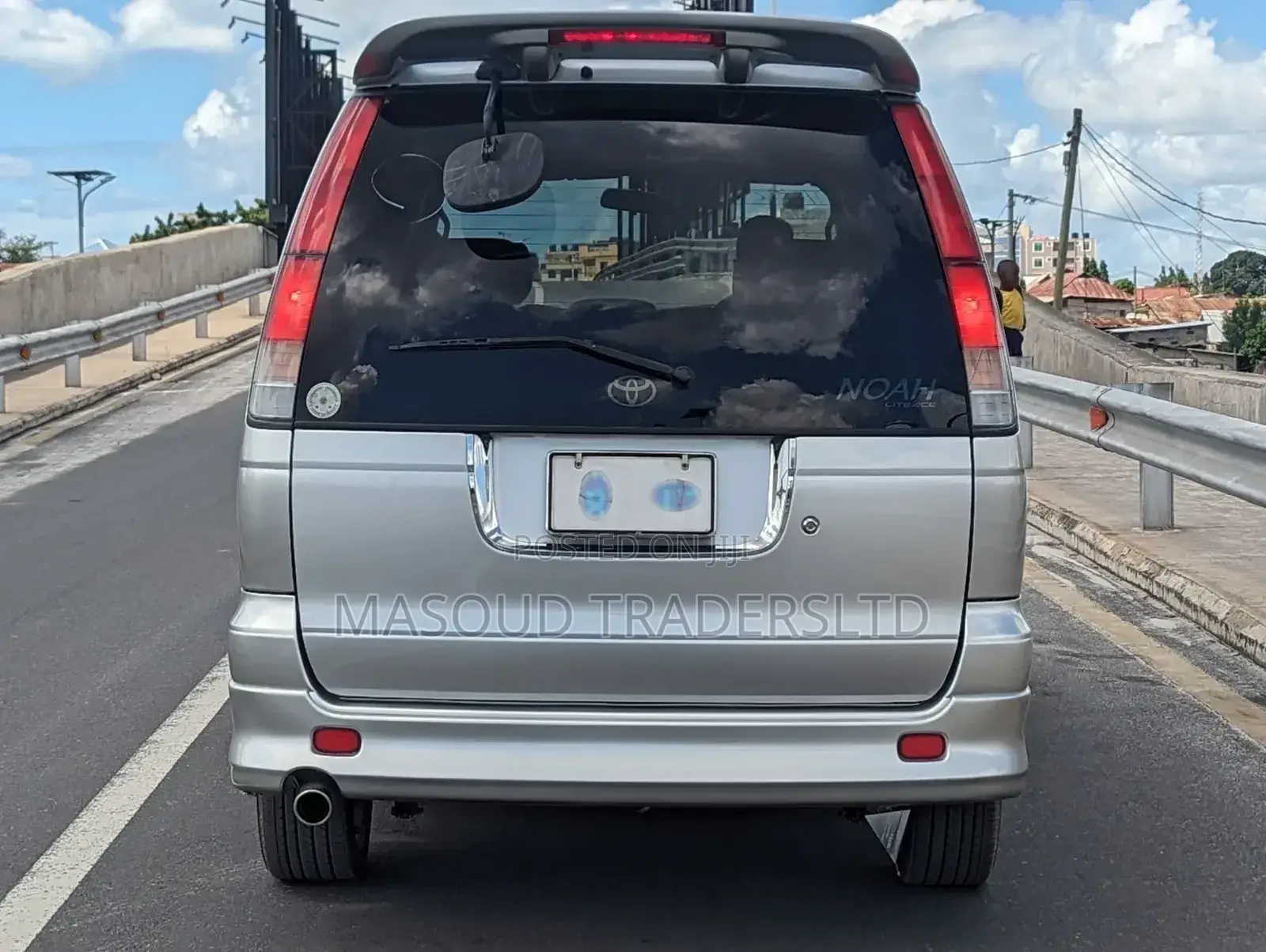 Toyota LiteAce Noah 1999 Silver