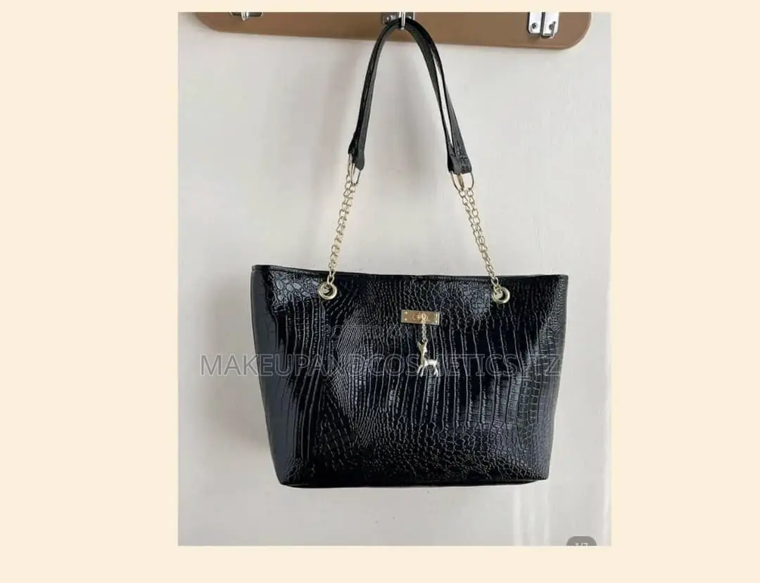Faux Leather Spacious Shoulder Bag With Zip