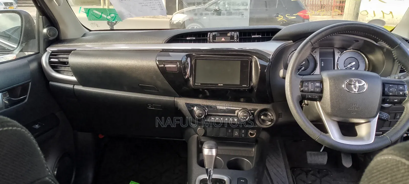 Toyota Hilux 2021 Black