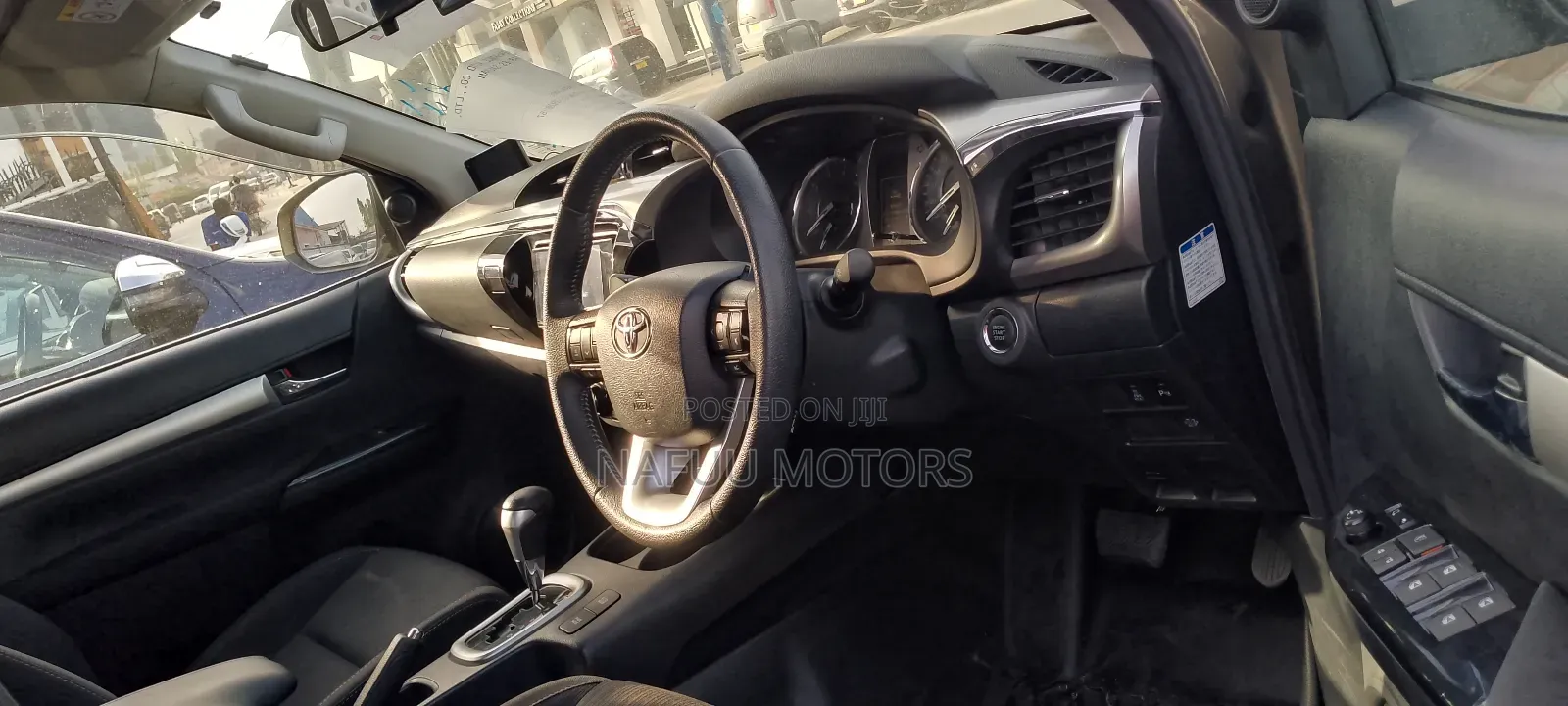 Toyota Hilux 2021 Gray