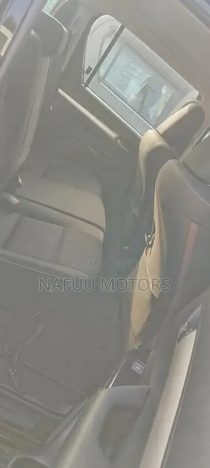 Toyota Hilux 2021 Black