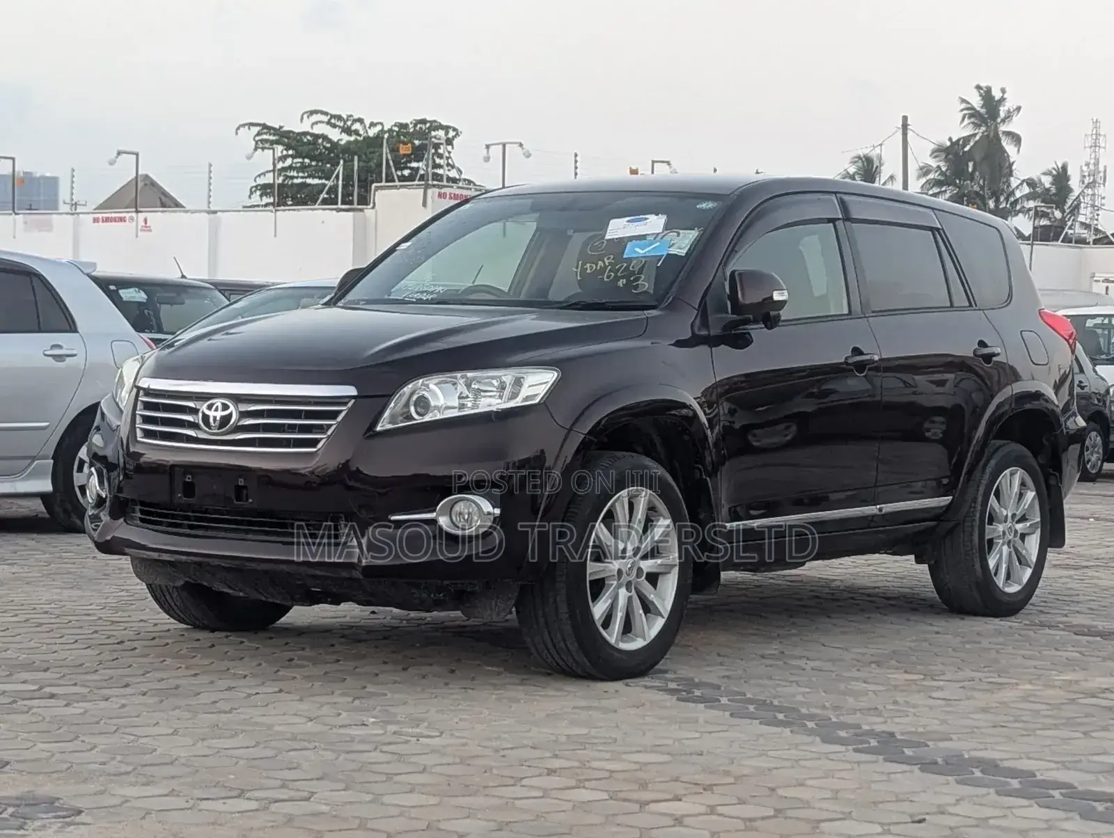 Toyota Vanguard 2011 Maroon