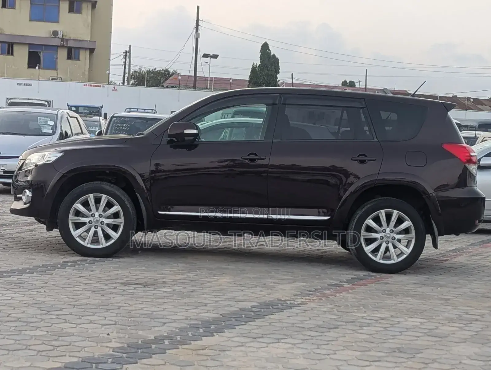 Toyota Vanguard 2011 Maroon