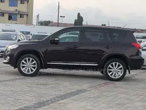 Toyota Vanguard 2011 Maroon